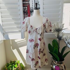 Sequin Hearts. Size L. White Floral Dress